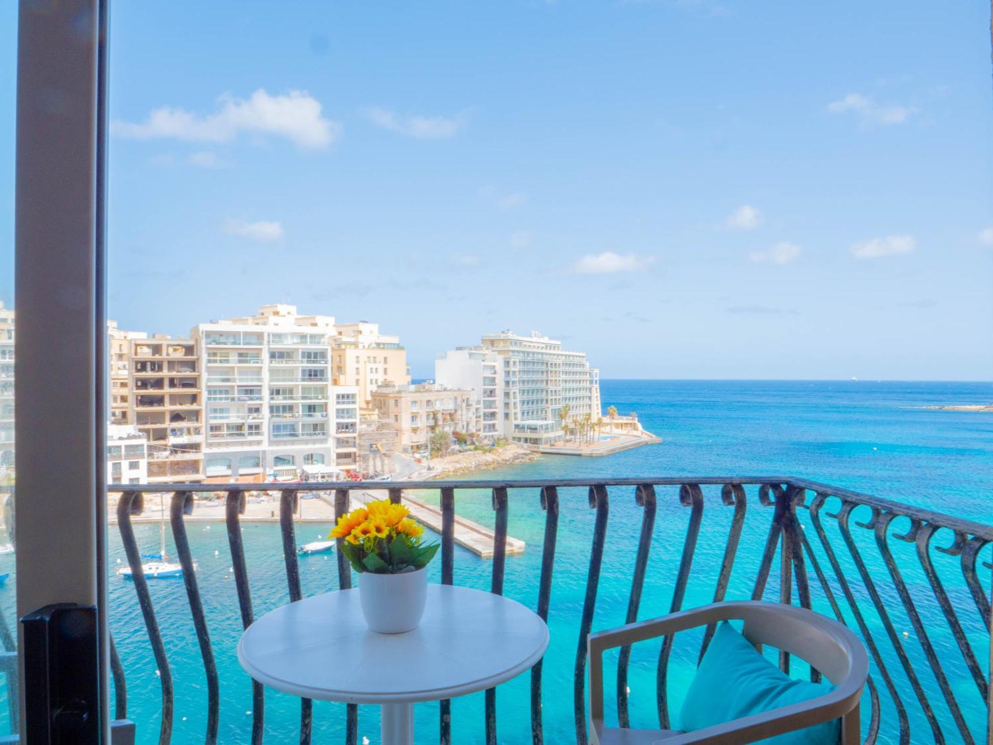 Morina Court - Seaview Apartments And Penthouse In St Julians By Shortletsmalta Saint Julian's エクステリア 写真