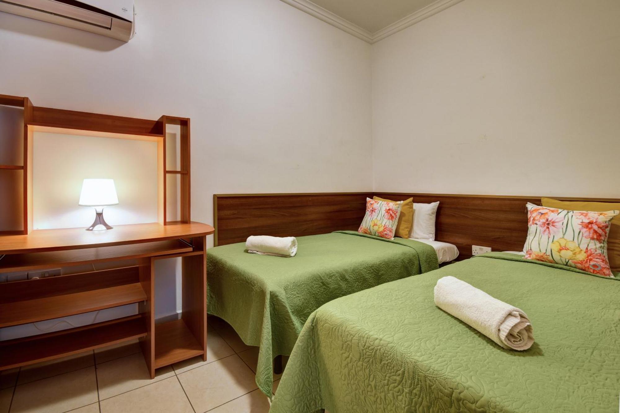 Morina Court - Seaview Apartments And Penthouse In St Julians By Shortletsmalta Saint Julian's エクステリア 写真