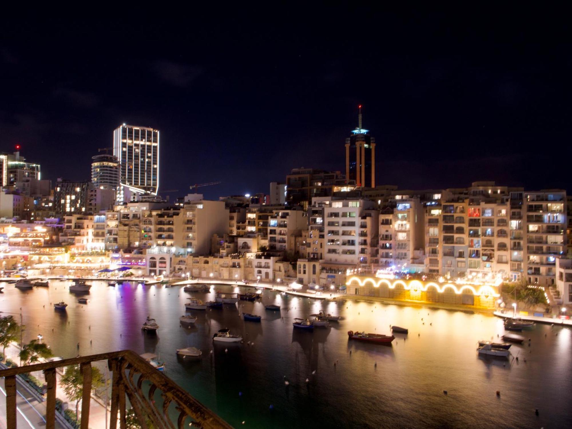 Morina Court - Seaview Apartments And Penthouse In St Julians By Shortletsmalta Saint Julian's エクステリア 写真
